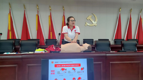 洛陽(yáng)公交集團組織開(kāi)展急救知識講座